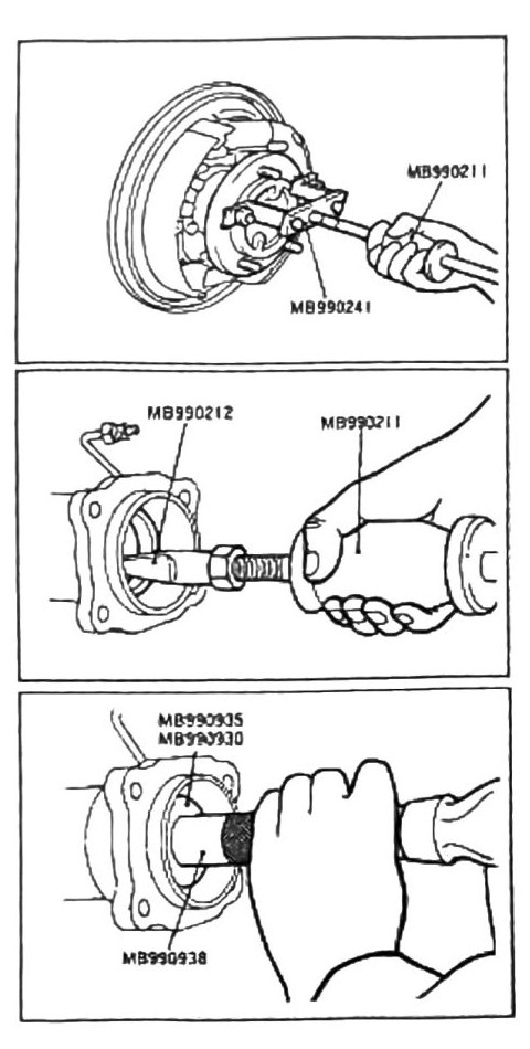 Figure: Axle housing oil seal removal with slide hammer